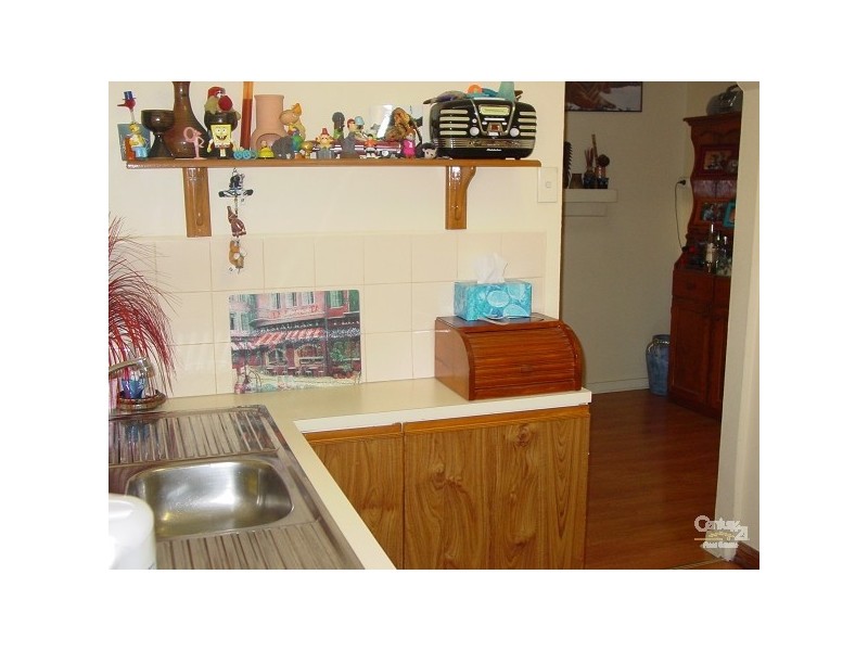 4 Walker Street, Birkenhead SA 5015