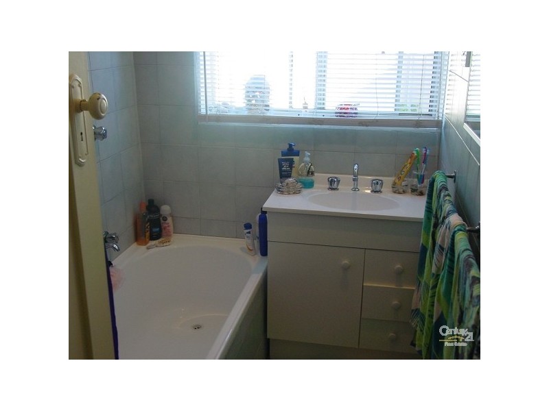 4 Walker Street, Birkenhead SA 5015