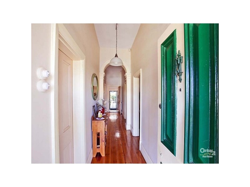 24 Roberts Street, Birkenhead SA 5015