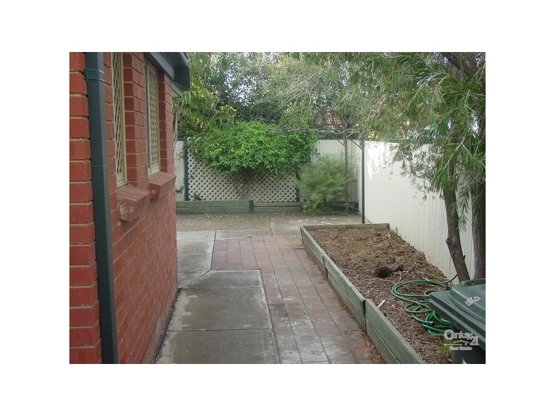 2/118 Swan Terrace, Glanville SA 5015