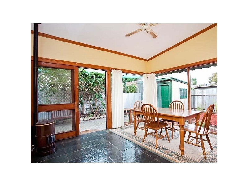 31 Rose St, Birkenhead SA 5015