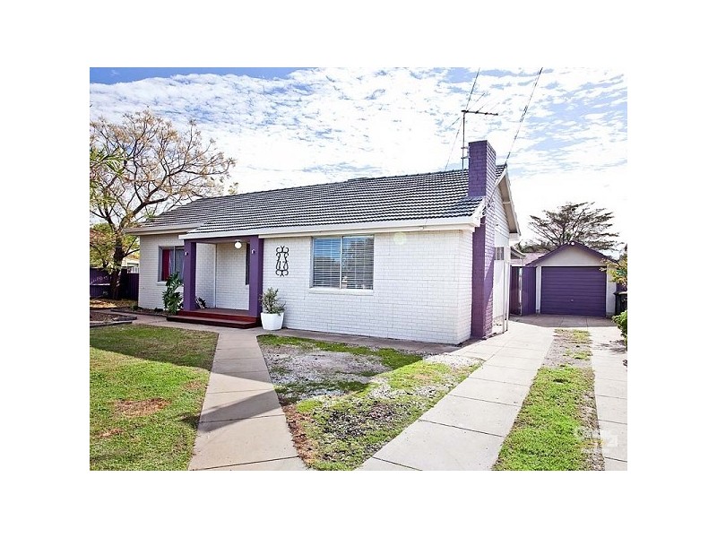 17 Nyora Crescent, Taperoo SA 5017