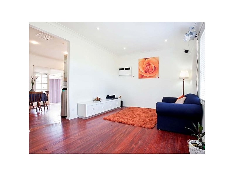 17 Nyora Crescent, Taperoo SA 5017