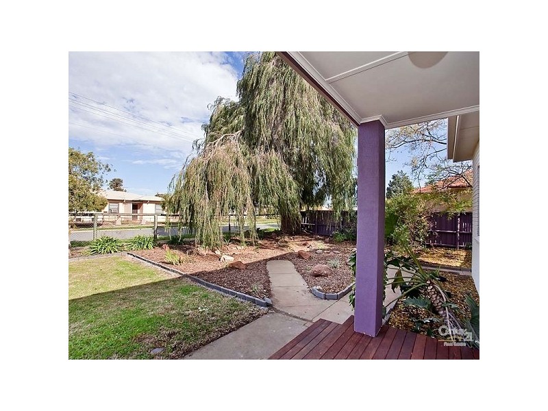 17 Nyora Crescent, Taperoo SA 5017