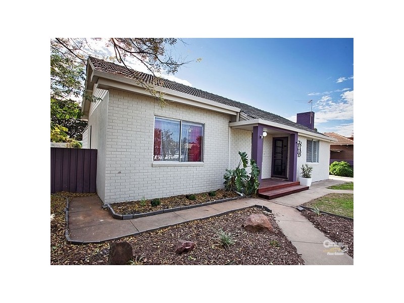 17 Nyora Crescent, Taperoo SA 5017