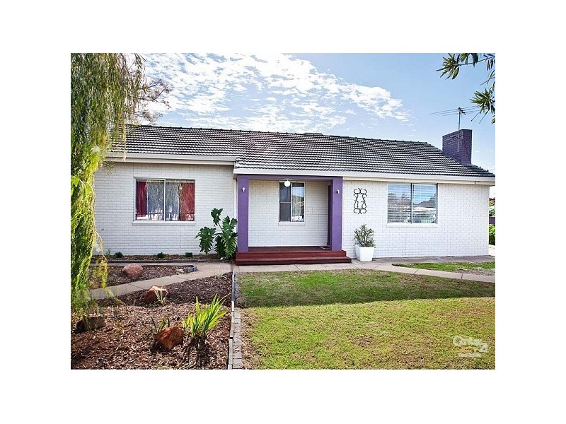 17 Nyora Crescent, Taperoo SA 5017