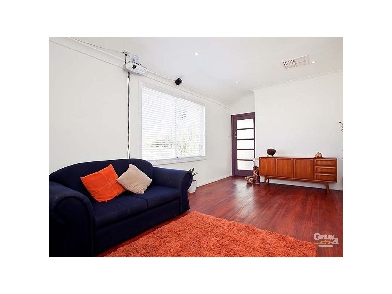 17 Nyora Crescent, Taperoo SA 5017