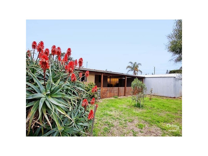 85 Strathfield Terrace, Taperoo SA 5017
