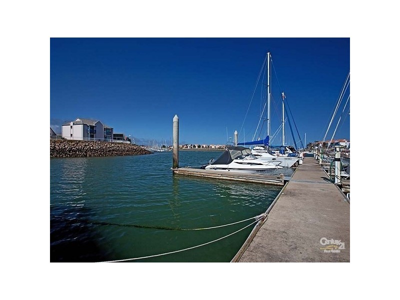 U75/7 Arcadia Court, North Haven SA 5018