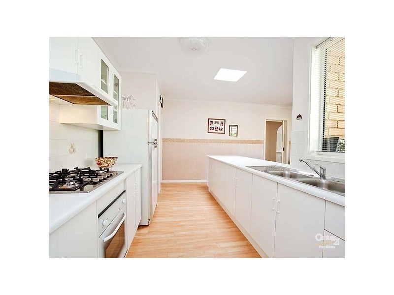 8 Jenolan Crescent, Hillbank SA 5112