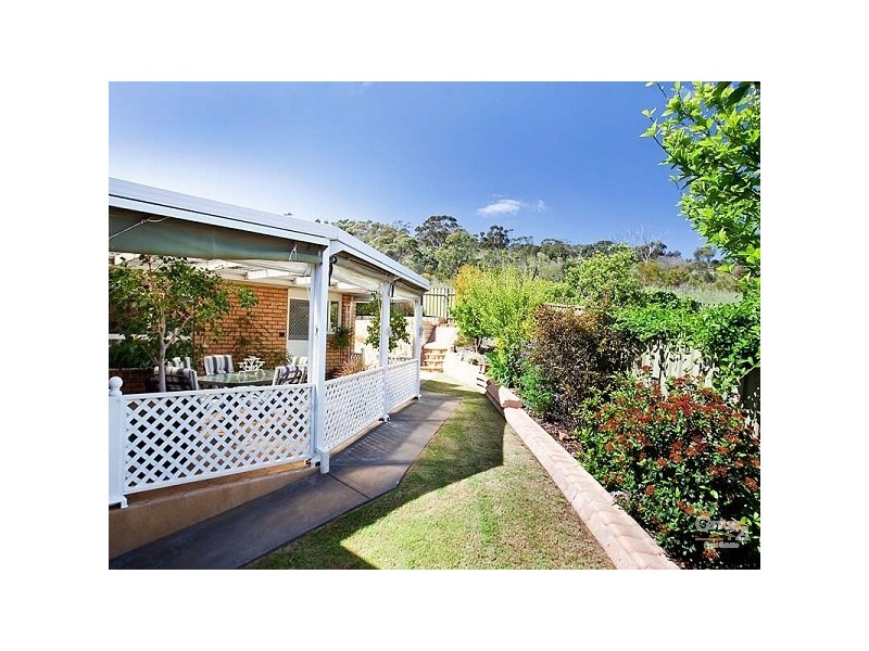 8 Jenolan Crescent, Hillbank SA 5112