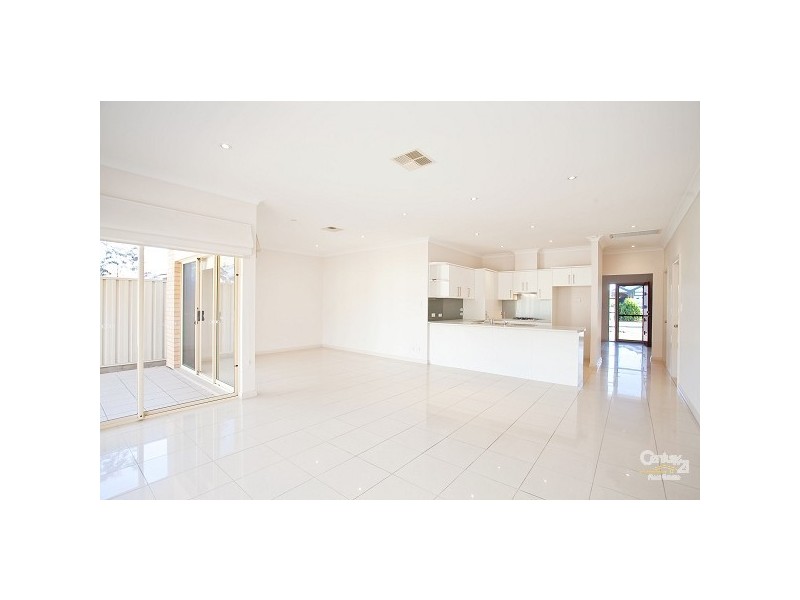 4 Carnarvon Avenue, Glenelg North SA 5045
