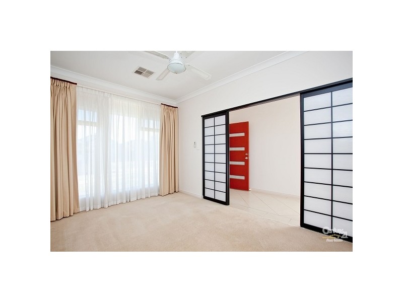 4 Carnarvon Avenue, Glenelg North SA 5045