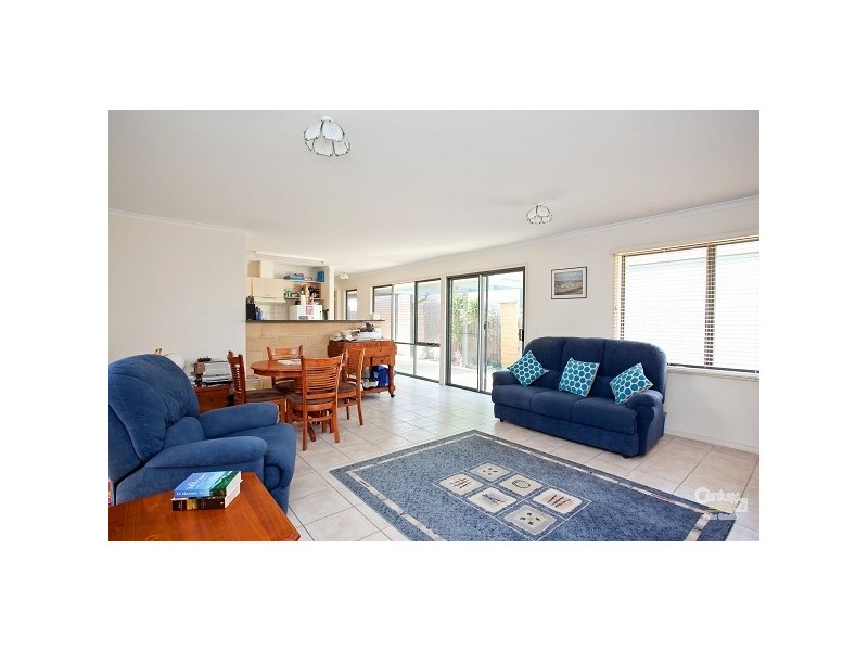 8 Buckberry Lane, North Haven SA 5018