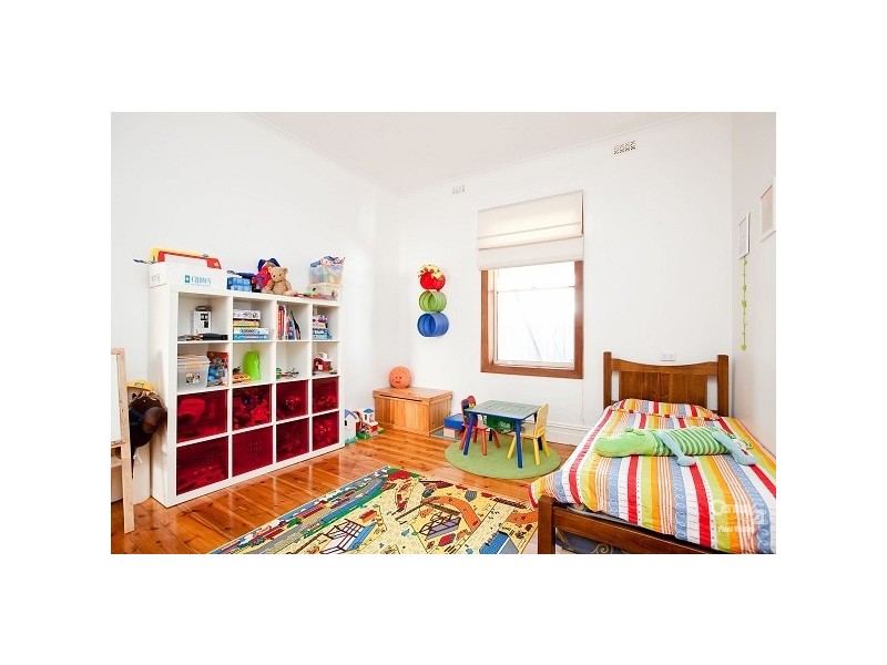 8 Claughton Road, Largs Bay SA 5016