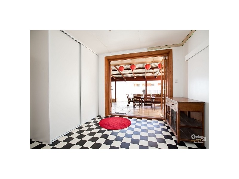 8 Claughton Road, Largs Bay SA 5016