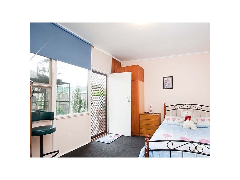 18 Draper Street, Largs North SA 5016