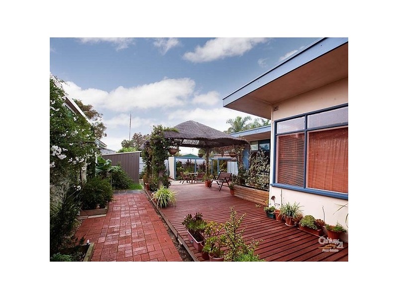 18 Draper Street, Largs North SA 5016