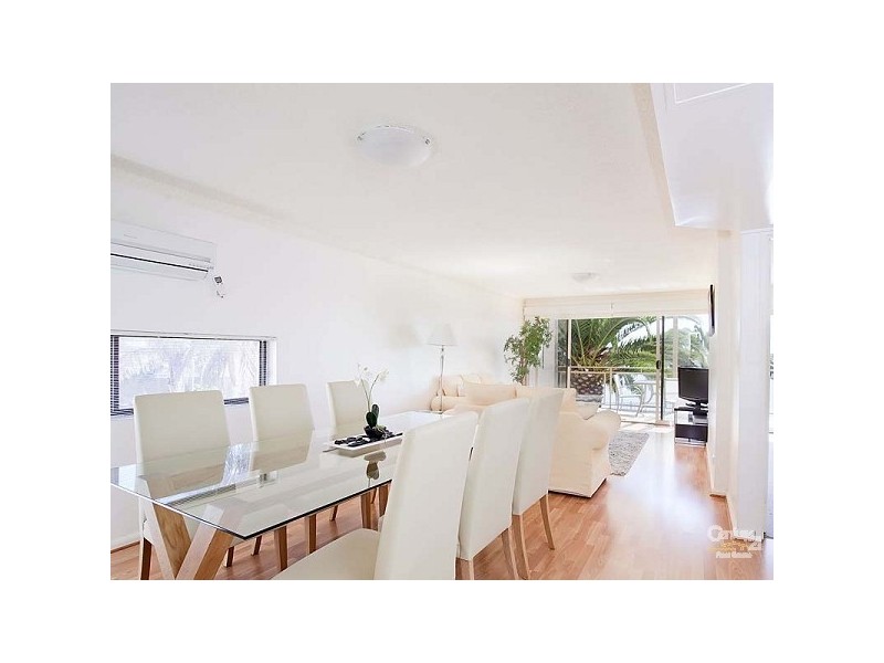 11/242 Trimmer Parade, West Lakes SA 5021