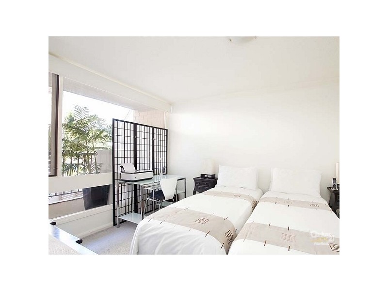 11/242 Trimmer Parade, West Lakes SA 5021