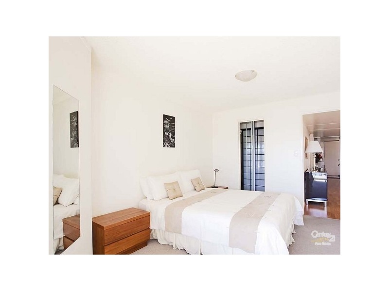 11/242 Trimmer Parade, West Lakes SA 5021