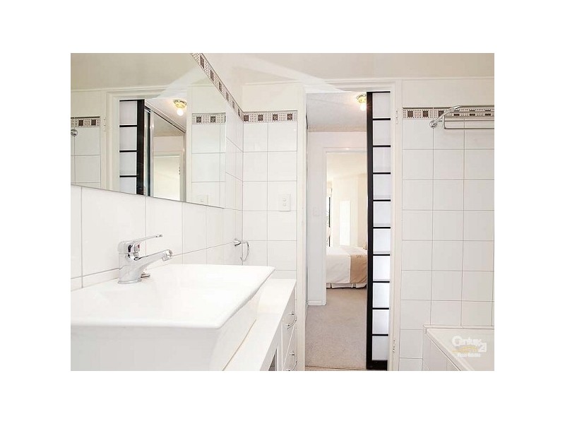 11/242 Trimmer Parade, West Lakes SA 5021