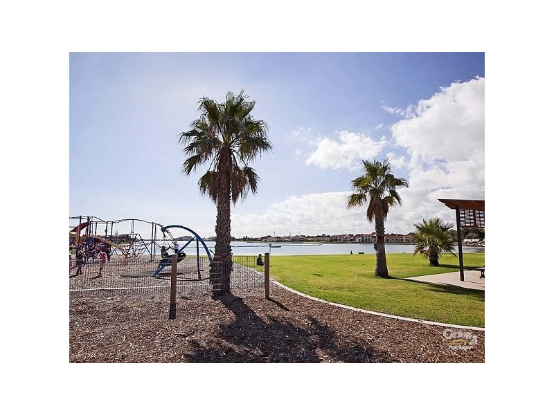 11/242 Trimmer Parade, West Lakes SA 5021
