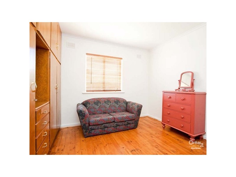 11 Knightsbridge Avenue, Valley View SA 5093