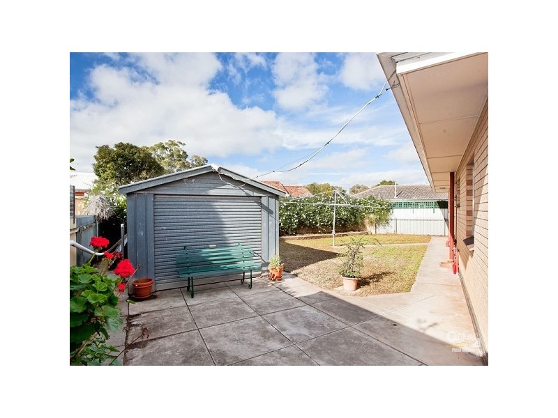 11 Knightsbridge Avenue, Valley View SA 5093