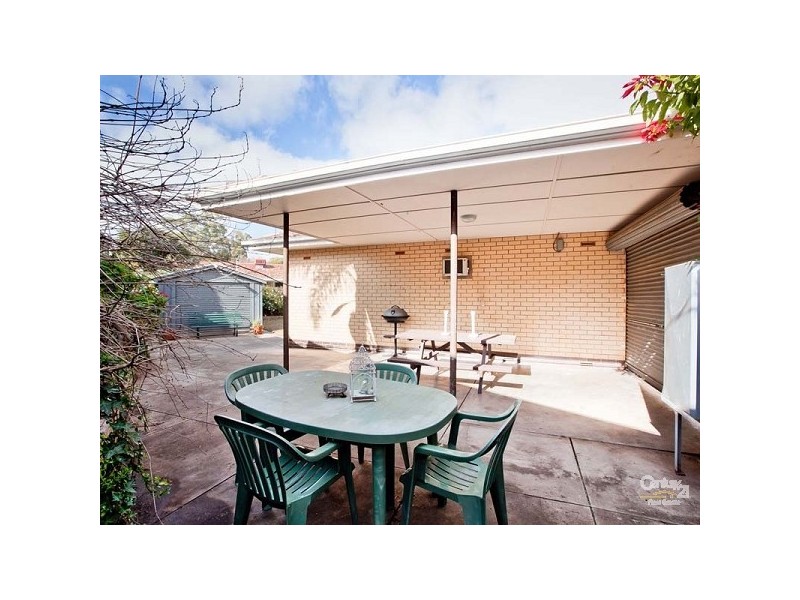 11 Knightsbridge Avenue, Valley View SA 5093