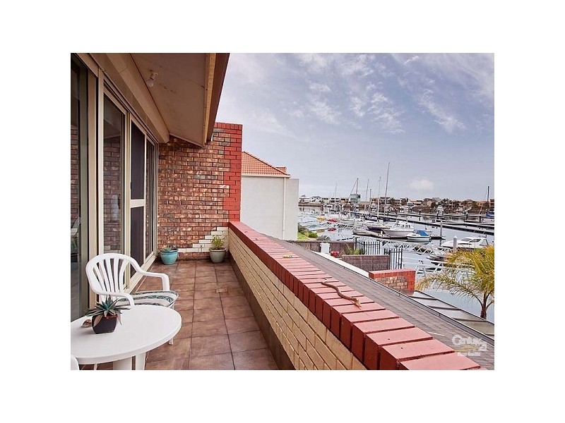 16 Liberty Avenue, North Haven SA 5018