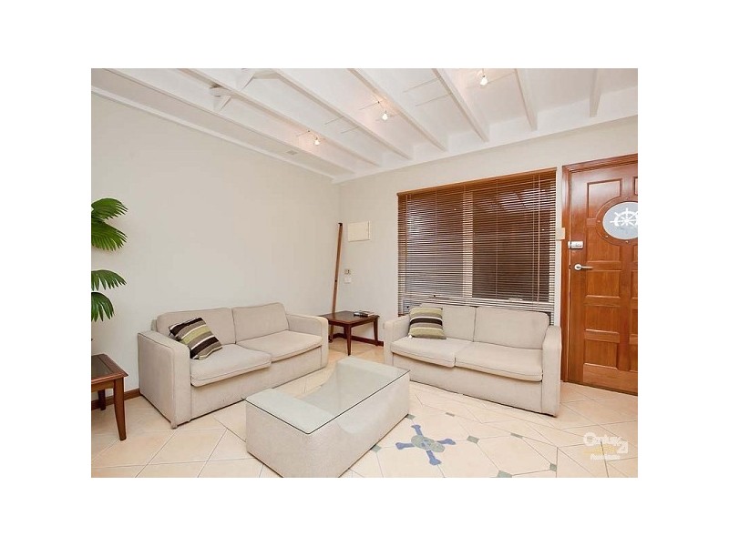 2/5 Fletcher Road, Birkenhead SA 5015