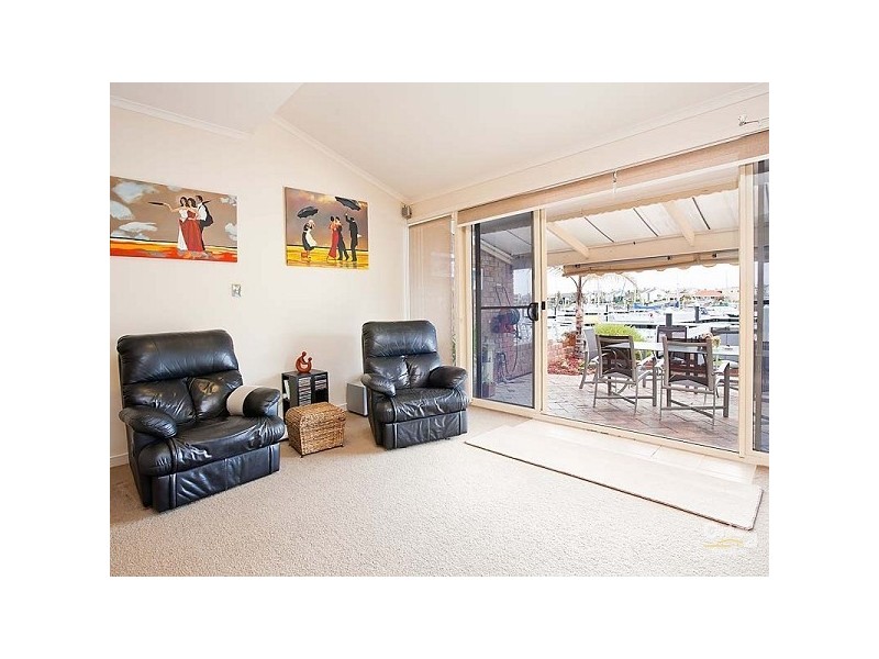 16 Liberty Avenue, North Haven SA 5018