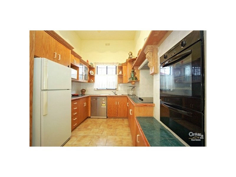 19 Company Street, Semaphore SA 5019