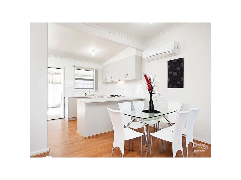 32 Moldavia Walk, Taperoo SA 5017