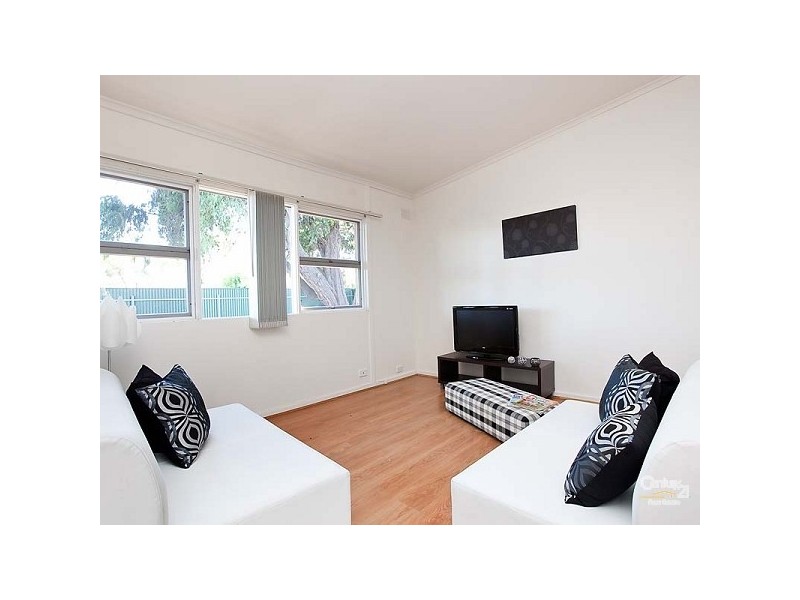 32 Moldavia Walk, Taperoo SA 5017