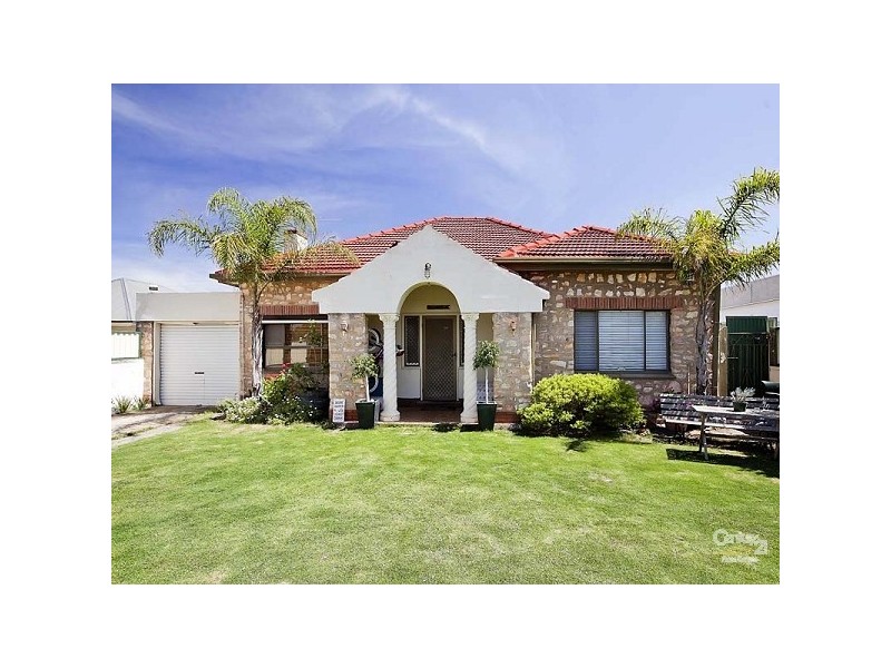 13 Carnarvon Terrace, Largs North SA 5016