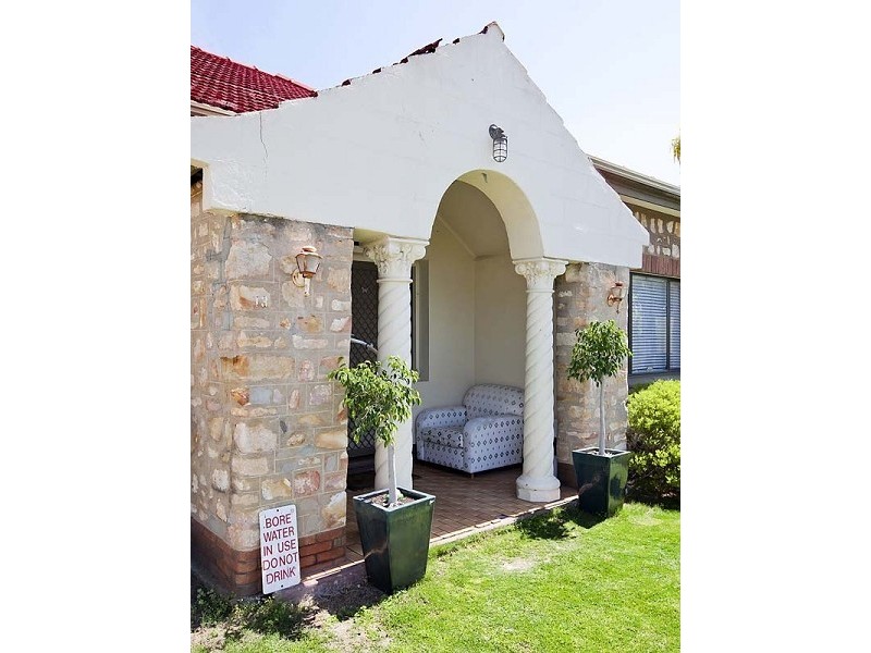 13 Carnarvon Terrace, Largs North SA 5016