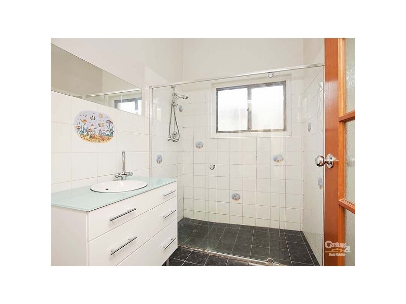 16 Kenilworth Street, Largs North SA 5016