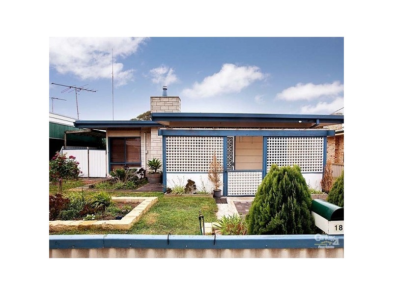 18 Draper Street, Largs North SA 5016