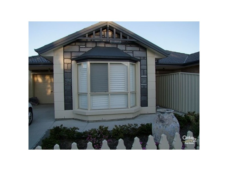 8 Joanna Street, Largs Bay SA 5016