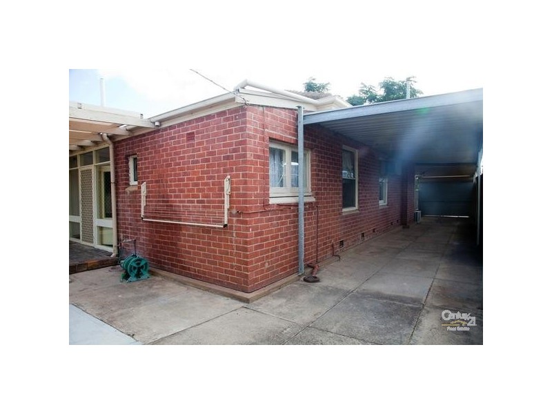 18 The Strand, Largs North SA 5016