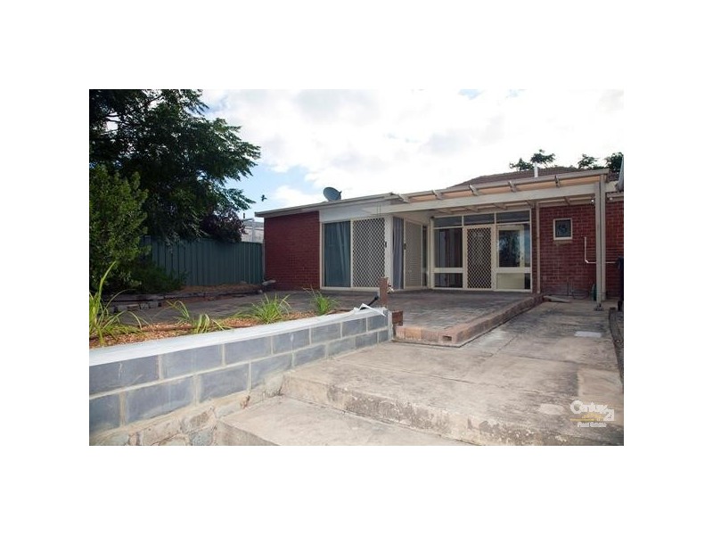 18 The Strand, Largs North SA 5016