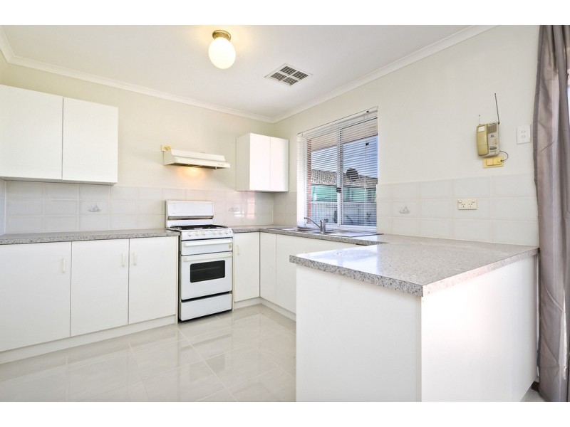 6 Comorin Court, North Haven SA 5018