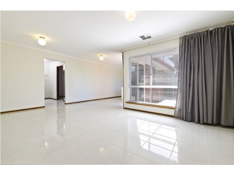 6 Comorin Court, North Haven SA 5018