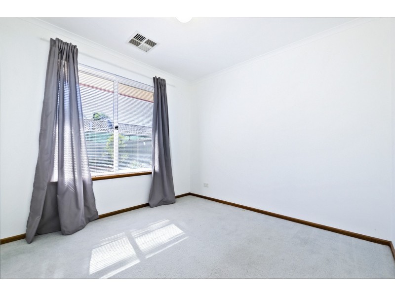 6 Comorin Court, North Haven SA 5018