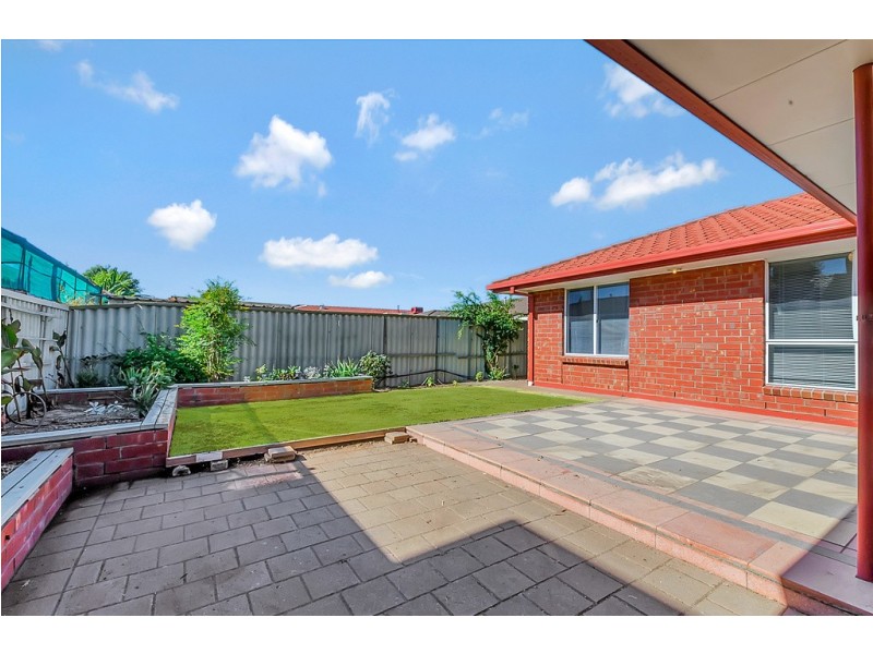 6 Comorin Court, North Haven SA 5018