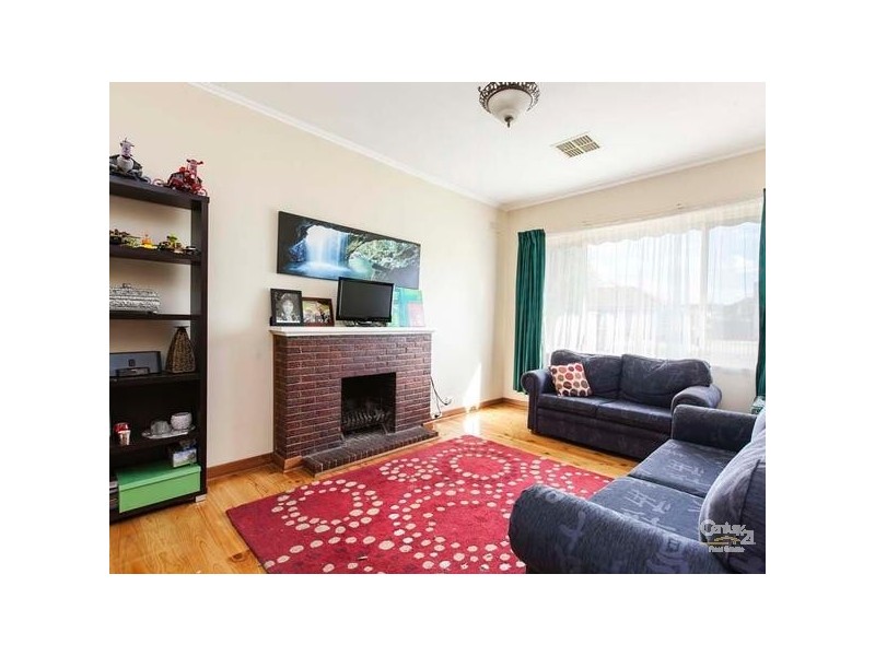 15 Riesling Avenue, Glengowrie SA 5044