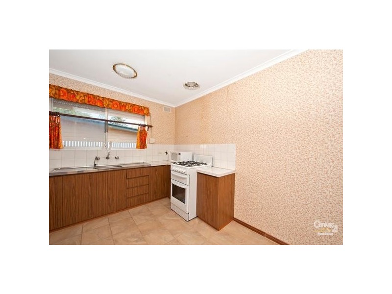 2/15 Anthony Street, Largs Bay SA 5016