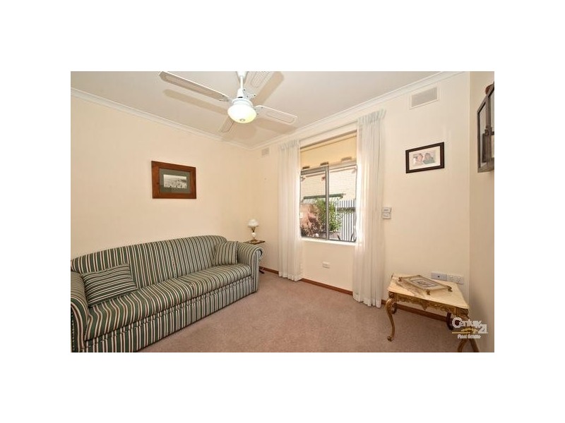 2/15 Anthony Street, Largs Bay SA 5016